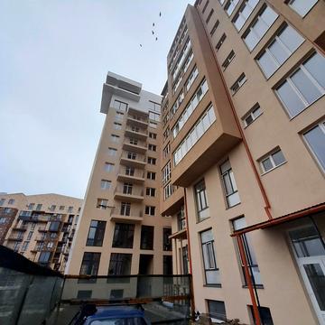 Героїв Майдану вул. (Червоноармійська), 150