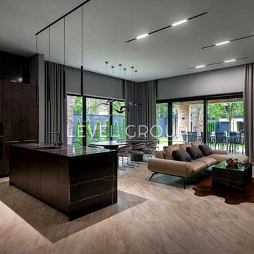 Плютовська вул.