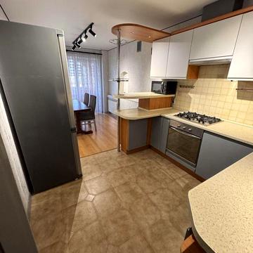 Грушевського вул., 39