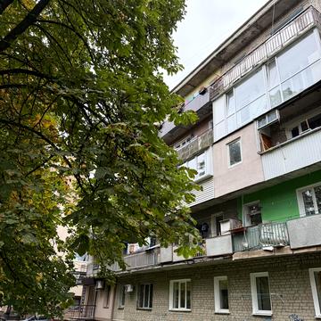 Генерала Безручка вул., 16