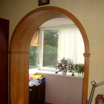 Простора 2-кімнатна квартира сталинка