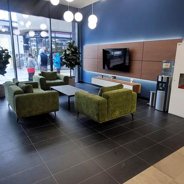 Дніпровська набережна вул., 15-Ж