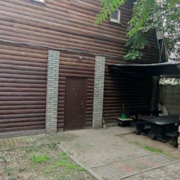 Двух этажный дом 20спальных мест,с бассейном и сауной, от хозяина