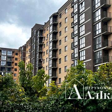 Продам 3-кімнатну квартиру в новобудові в центрі