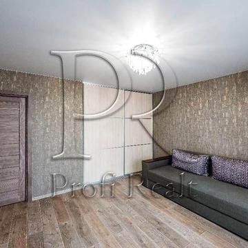 Продаж 1 кімн. квартири за адресою Депутатська 6, метро Святошино