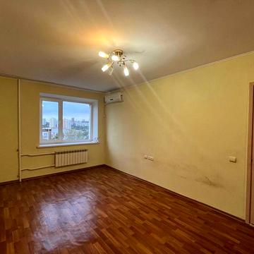 Продаж 2к квартири, Менделєєва 12. м. Звіринецька, Печерський р-н