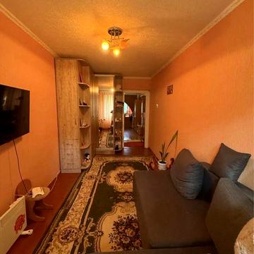 Продам 2/2/5 вул.Курсова 40.ЦЕНТР МІСТА