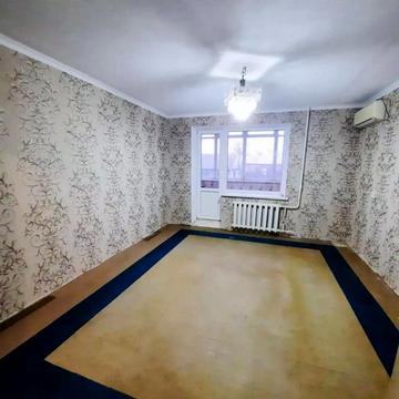 Максима Славинського вул. (Красноводська), 1