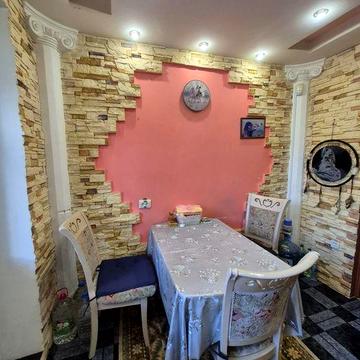 Продам в гарній локації 2 х кімнатну квартиру