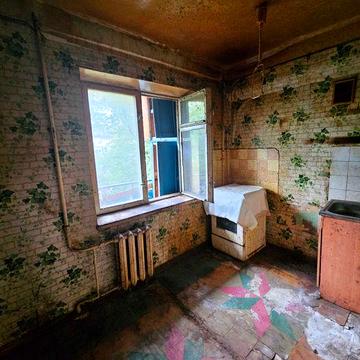 Продається двокімнатна кварта Деснянський р-н вул. Ореста Левицького 4