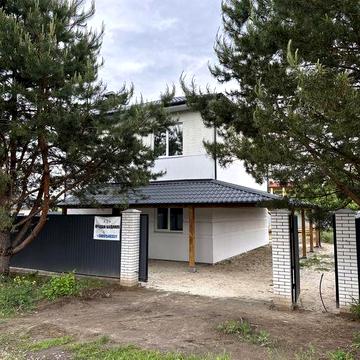 Якісний будинок з терасою і накриттям для авто за спеціальною ціною.