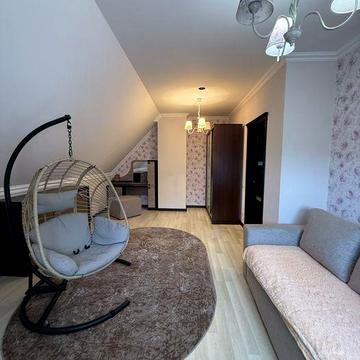 Продаж будинку з гаражем район Львівської