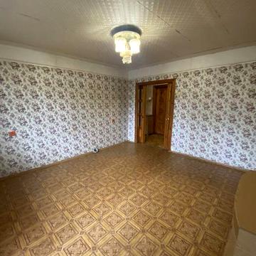Продам ІДЕАЛЬНУ ПІД РЕМОНТ, велику 2 кімн. квартиру 6/9 поверх, цегла