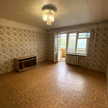 Продам ІДЕАЛЬНУ ПІД РЕМОНТ, велику 2 кімн. квартиру 6/9 поверх, цегла