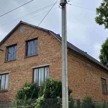 Будинок у селі Вовчищовичі