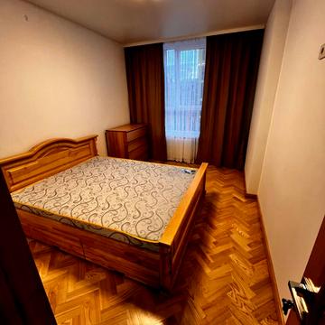 Тараса Шевченка вул., 60