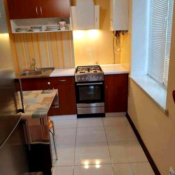 Продаж 2к Квартира Варшавська вулиця