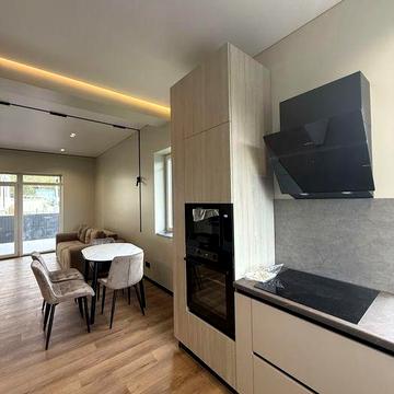 Продаж американки на Червениці