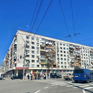 Продаж 3к квартири Центр метро Печерськ