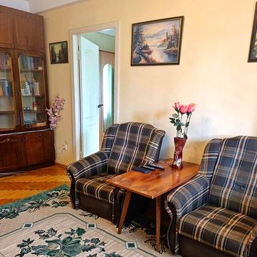 Продаж 2к Квартира Перемоги вулиця