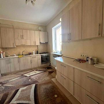Продаж будинку в селі Озера