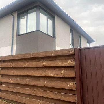 Новий будинок з ремонтом у котеджному містечку