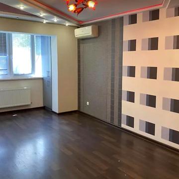 Замостянська вул. (50-річчя Перемоги), 75