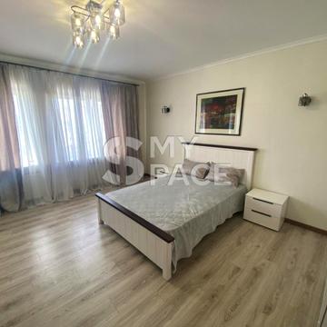 Олеся Гончара вул., 52