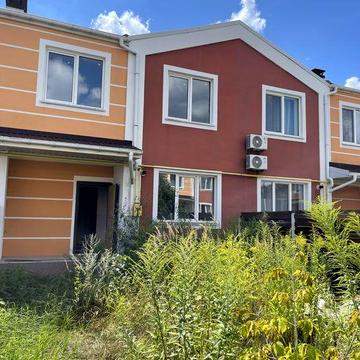 Таунхаус Білогородка в європейському містечку Амстердам