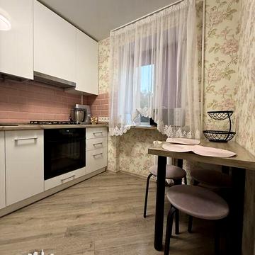Продаж 2к Квартира Космонавтів проспект
