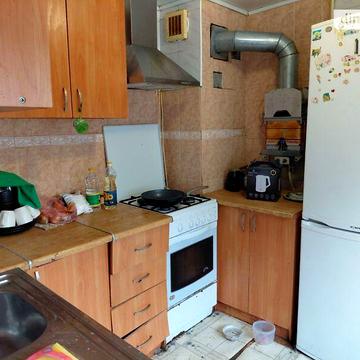 Продаж 3к Дім Лютнева вулиця