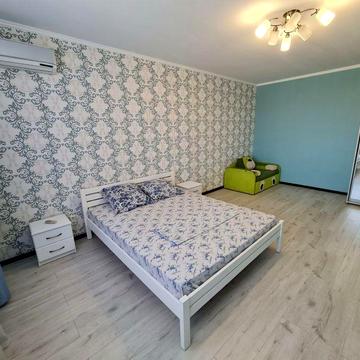 Квартира з ремонтом в Новому будинку біля моря