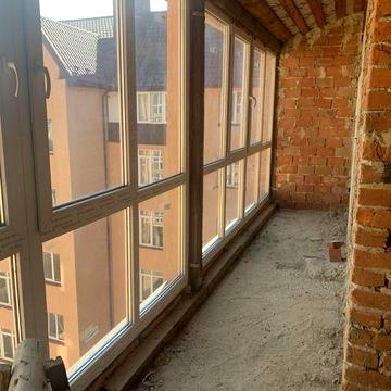 Продам зданий в експлуатацію  2-х кімнатний пентхаус , 81 кв.м, здан