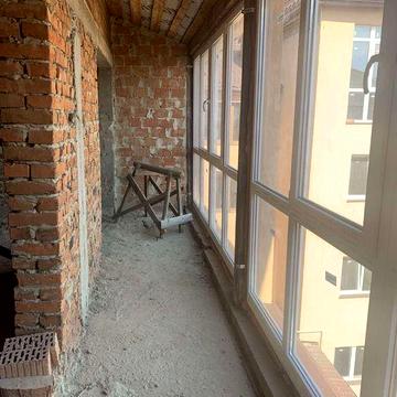 Продам зданий в експлуатацію  2-х кімнатний пентхаус , 81 кв.м, здан