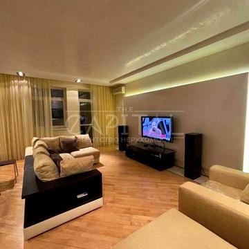 Здається 2-кімнатна квартира біля метро Печерська, Коновальця 36Б