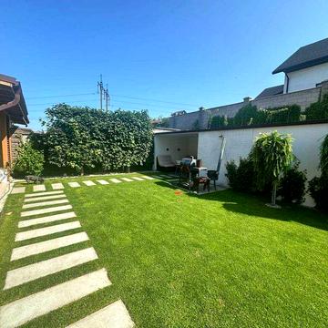 Продам укомплектований котедж з ділянкою!!