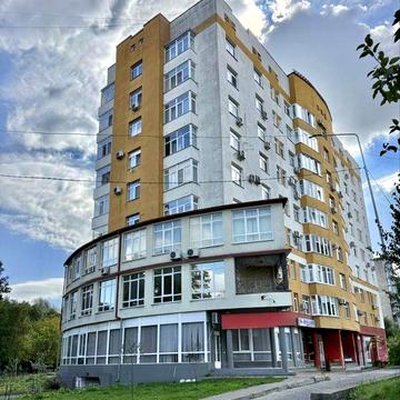 Продам 3-кімнатну квартиру в новобудові по вул. П.Орлика/ТЦ Майдан