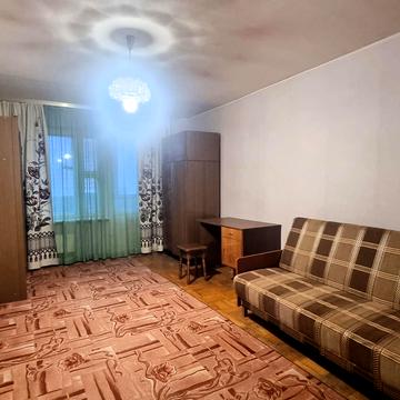 Архітектора Вербицького вул., 8