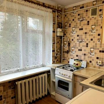 Поліська вул., 24