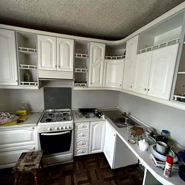 Продаж 2-х кімнатна вул. Космонавтів (індивідуальне опалення)