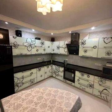 Федора Ернста вул., 8