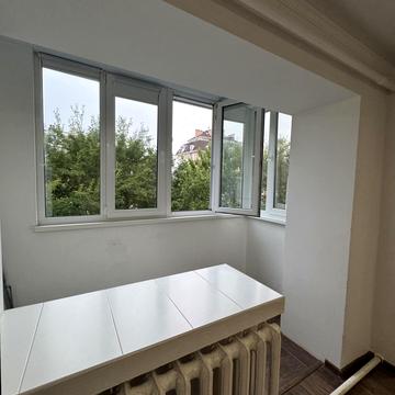 Отрадна вул., 9