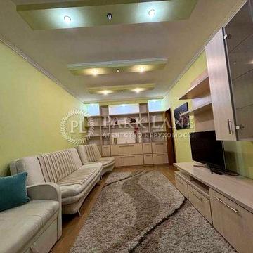 Позняки Продаж 3к квартири з ремонтом Ахматовой 16в