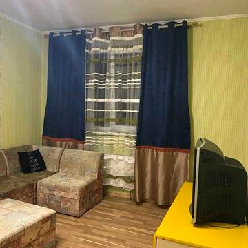 Сдам Свою, без комиссии,  2х кв, 50 м2,  м. пл. Защ. Украины