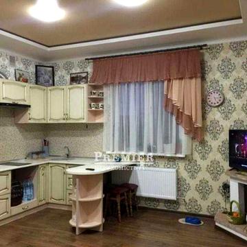 Продам будинок з сучасним ремонтом 126 кв.м