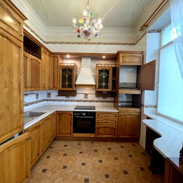 Архітектора Городецького вул., 15