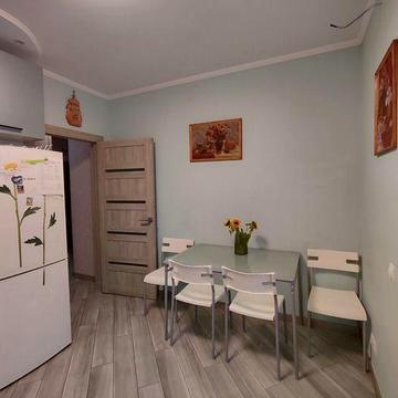 ПРОДАЖ двокімнатної квартири з сучасним ремонтом