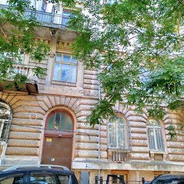 Успенська вул. (Чичерина), 43