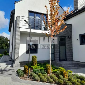 Покровська вул.