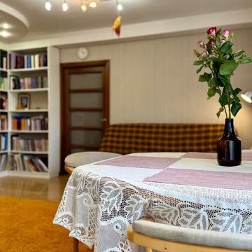 Верховної Ради бульв., 3